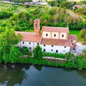 - Il Casale Toscano - 1900Mt From The Tower Of Pisa - Free Parking - No Breakfast - No Air Conditioning But Fan - Only Self Check In From 4 Pm Landhuis